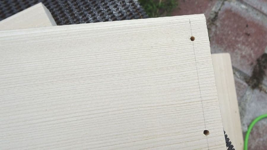 ＳＰＦ材開けるネジ穴