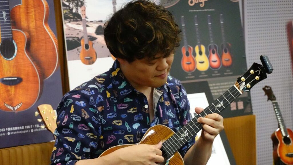 play-c-to-c-on-ukulele-fingerboard-7-13